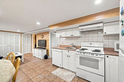 Photo 22 at 12 Fairside Avenue, East York, Toronto