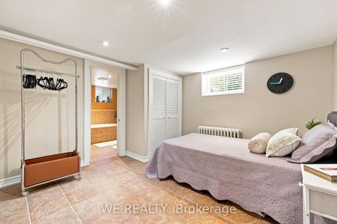 Photo 25 at 12 Fairside Avenue, East York, Toronto