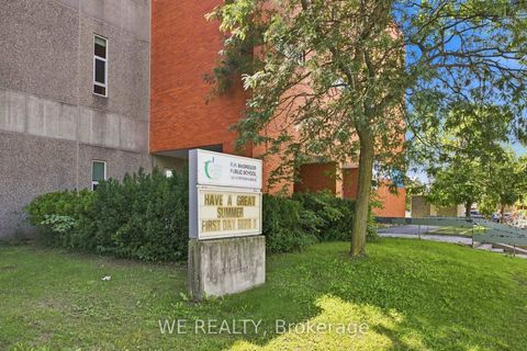 Photo 43 at 12 Fairside Avenue, East York, Toronto
