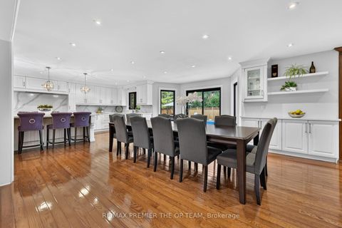 Photo 6 at 155 Dianawood Ridge, East Woodbridge, Vaughan