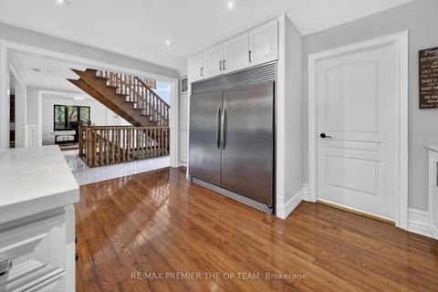 Photo 10 at 155 Dianawood Ridge, East Woodbridge, Vaughan