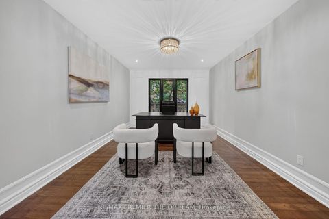 Photo 11 at 155 Dianawood Ridge, East Woodbridge, Vaughan