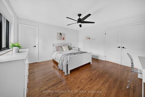 Photo 17 at 155 Dianawood Ridge, East Woodbridge, Vaughan