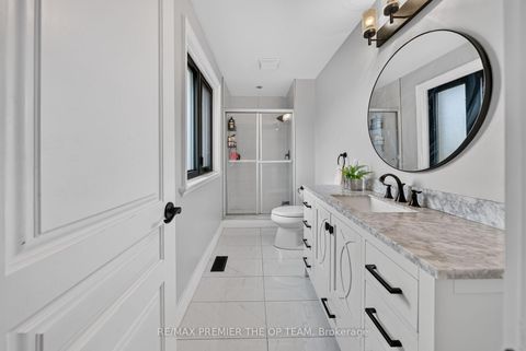 Photo 18 at 155 Dianawood Ridge, East Woodbridge, Vaughan