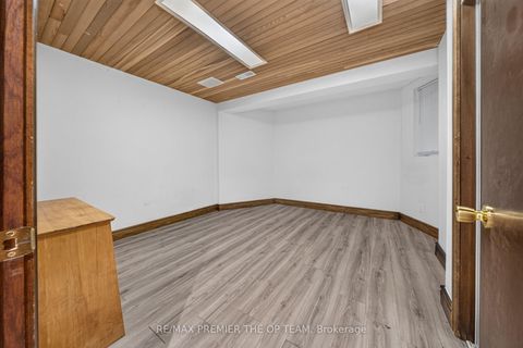Photo 27 at 155 Dianawood Ridge, East Woodbridge, Vaughan