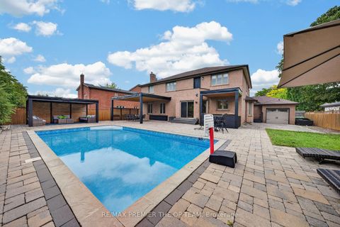Photo 30 at 155 Dianawood Ridge, East Woodbridge, Vaughan