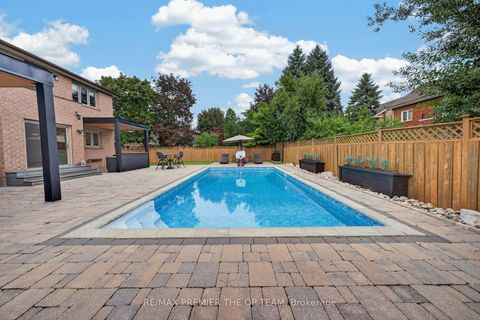 Photo 33 at 155 Dianawood Ridge, East Woodbridge, Vaughan