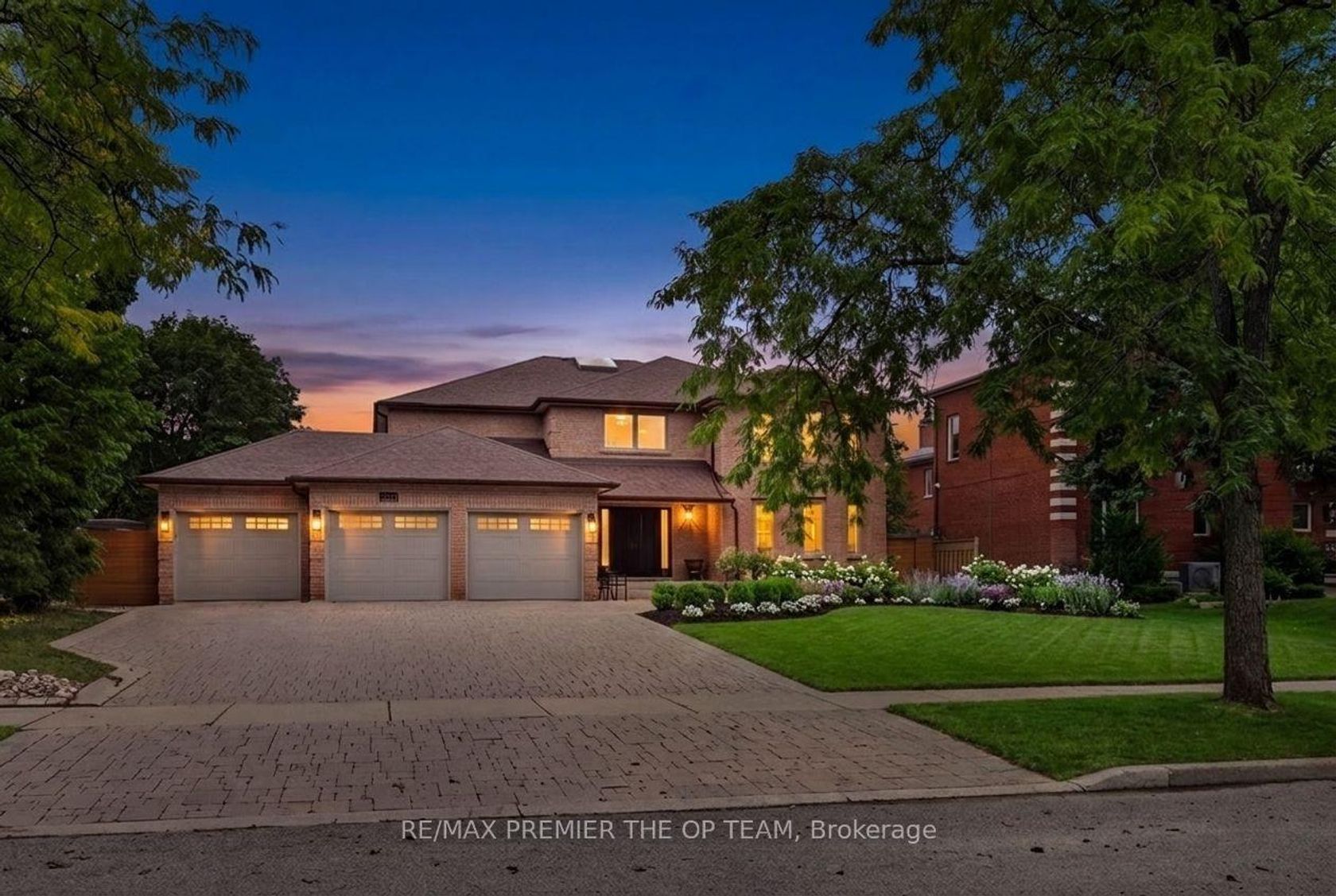 155 Dianawood Ridge, East Woodbridge, Vaughan photo number 2