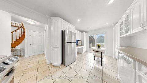 Photo 13 at 3 Montague Place, Steeles, Toronto