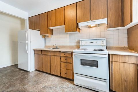 Photo 3 at 1160 Dufferin Street, Junction, Toronto