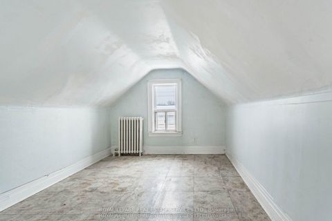Photo 10 at 1160 Dufferin Street, Junction, Toronto
