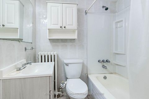 Photo 17 at 1160 Dufferin Street, Junction, Toronto