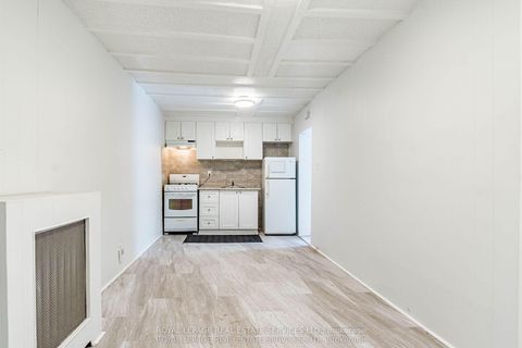 Photo 18 at 1160 Dufferin Street, Junction, Toronto