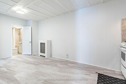 Photo 20 at 1160 Dufferin Street, Junction, Toronto