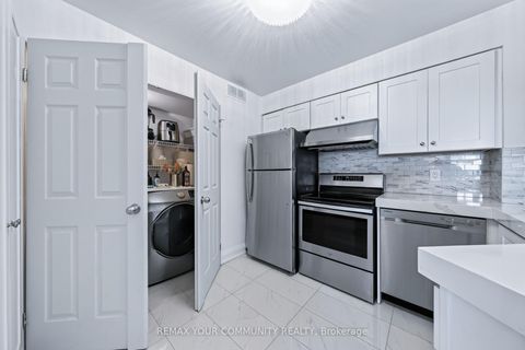 Photo 10 at 1011 - 8501 Bayview Avenue, Doncrest, Richmond Hill