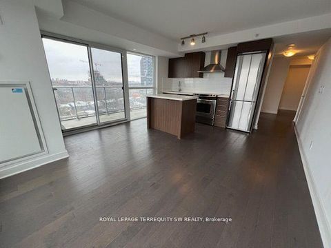 Photo 1 at 902 - 58 Orchard View Boulevard, Eglinton, Toronto