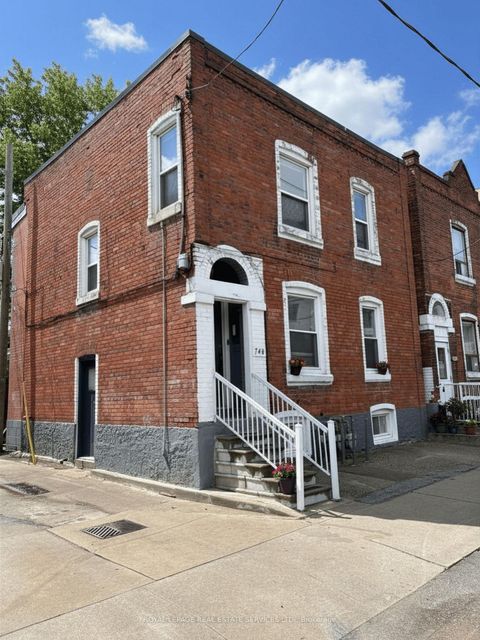 Photo 1 at 740 Lansdowne Avenue, Junction, Toronto