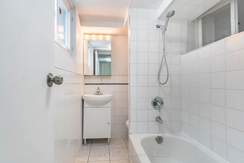 Photo 19 at 740 Lansdowne Avenue, Junction, Toronto