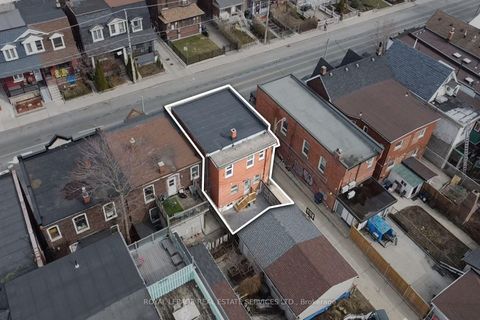 Photo 21 at 740 Lansdowne Avenue, Junction, Toronto