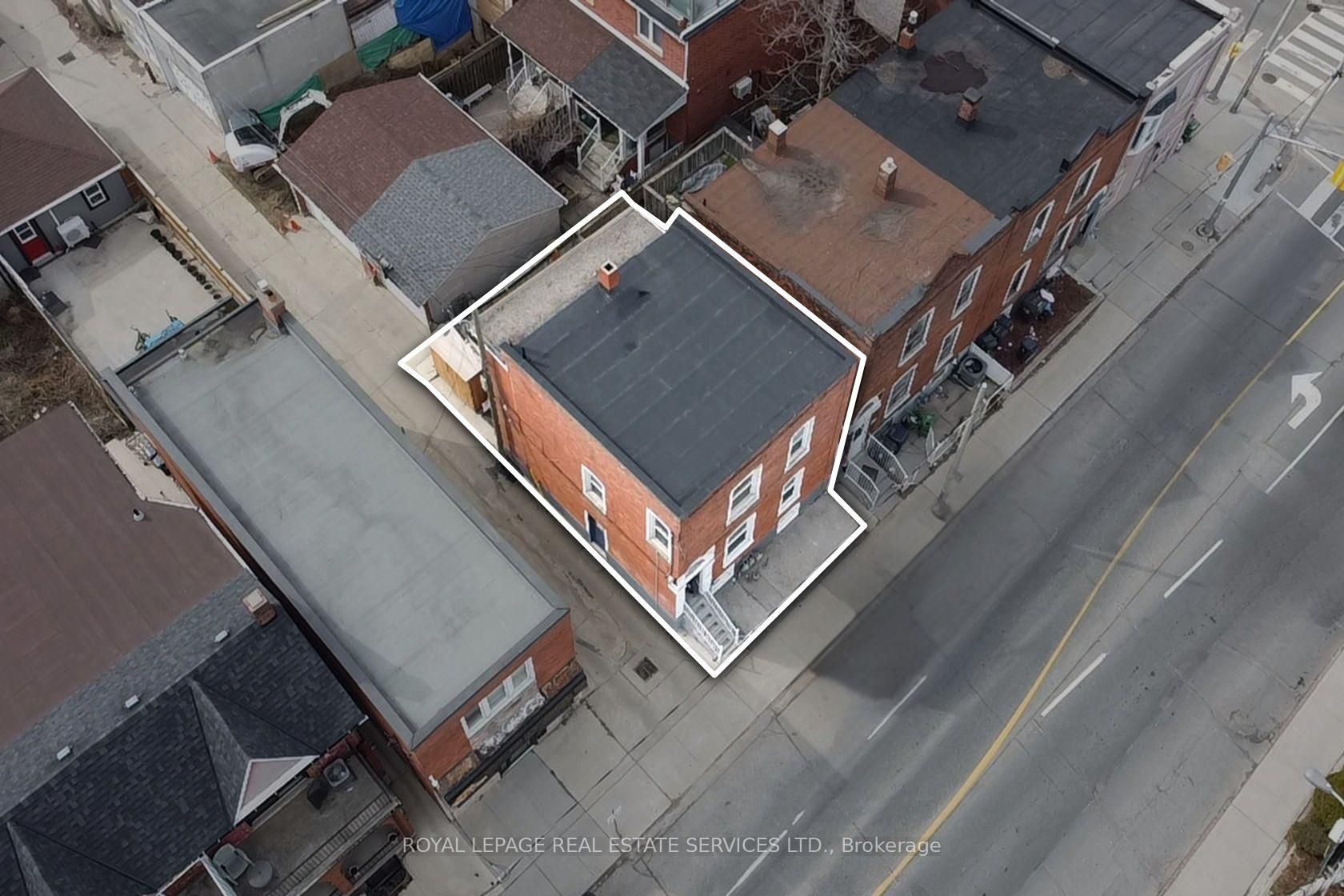 740 Lansdowne Avenue, Junction, Toronto 