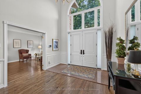 Photo 2 at 110 Upper Canada Drive, Windfields, Toronto