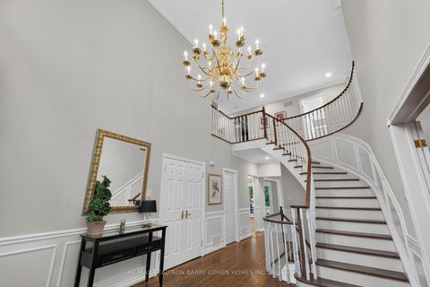 Photo 4 at 110 Upper Canada Drive, Windfields, Toronto