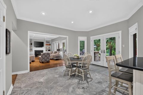 Photo 9 at 110 Upper Canada Drive, Windfields, Toronto