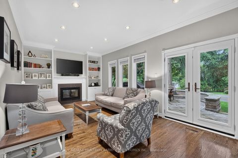 Photo 10 at 110 Upper Canada Drive, Windfields, Toronto