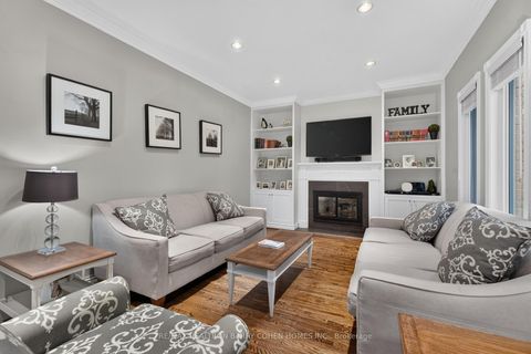 Photo 11 at 110 Upper Canada Drive, Windfields, Toronto