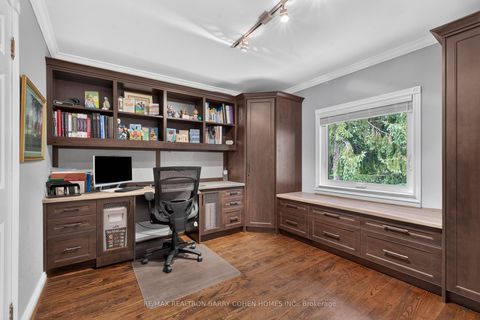 Photo 26 at 110 Upper Canada Drive, Windfields, Toronto