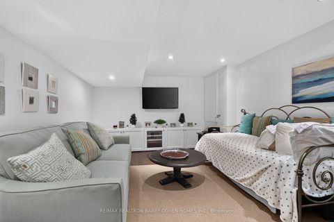 Photo 30 at 110 Upper Canada Drive, Windfields, Toronto