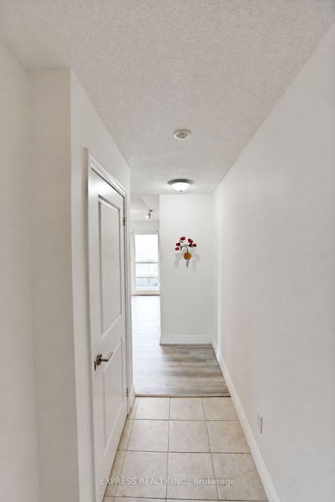 Photo 18 at 1105 - 2015 Sheppard Avenue E, Henry Farm, Toronto