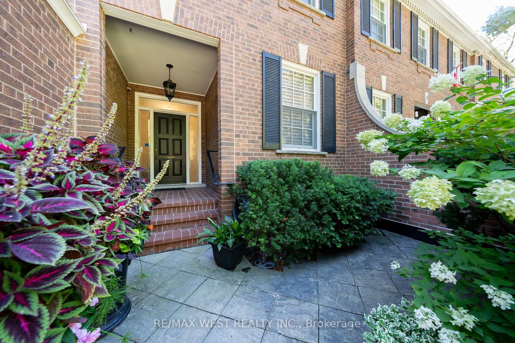 3 Castle Frank Road, Moore Park, Toronto photo 2