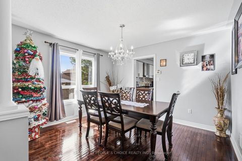 Photo 12 at 4 IMPERIAL CROWN Lane, Shore, Barrie