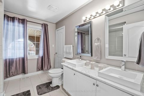 Photo 33 at 4 IMPERIAL CROWN Lane, Shore, Barrie