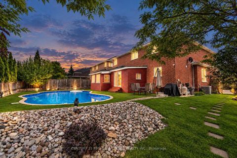 Photo 44 at 4 IMPERIAL CROWN Lane, Shore, Barrie