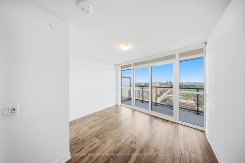 Photo 12 at 2010 - 125 Redpath Avenue, Mount Pleasant West, Toronto