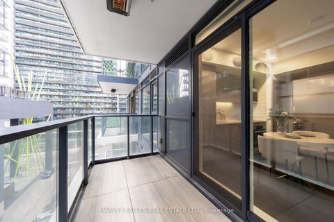 Photo 4 at 710 - 38 Widmer Street, Waterfront Communities C1, Toronto