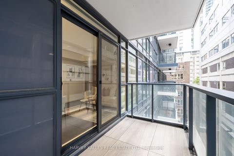 Photo 6 at 710 - 38 Widmer Street, Waterfront Communities C1, Toronto