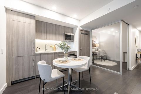 Photo 8 at 710 - 38 Widmer Street, Waterfront Communities C1, Toronto