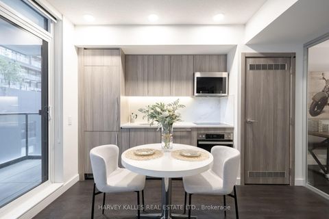 Photo 11 at 710 - 38 Widmer Street, Waterfront Communities C1, Toronto