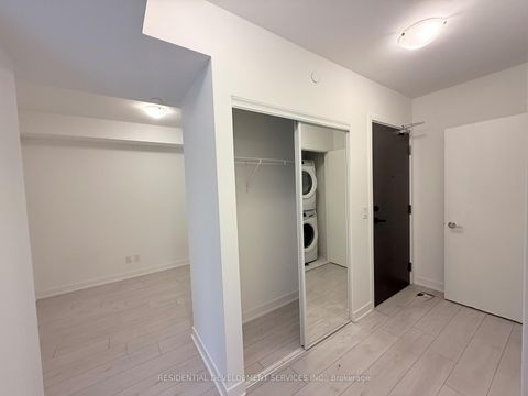 Photo 1 at 321 - 2033 Kennedy Road, Malvern West, Toronto