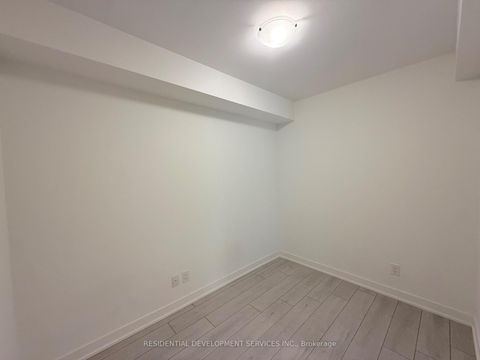 Photo 5 at 321 - 2033 Kennedy Road, Malvern West, Toronto