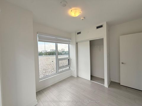 Photo 12 at 321 - 2033 Kennedy Road, Malvern West, Toronto