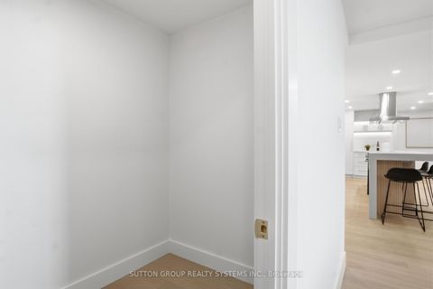 Photo 9 at 1504 - 812 Burnhamthorpe Road, Markland Wood, Toronto