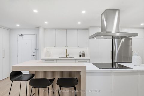Photo 11 at 1504 - 812 Burnhamthorpe Road, Markland Wood, Toronto