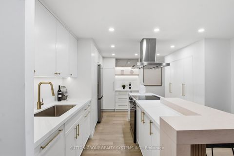 Photo 12 at 1504 - 812 Burnhamthorpe Road, Markland Wood, Toronto