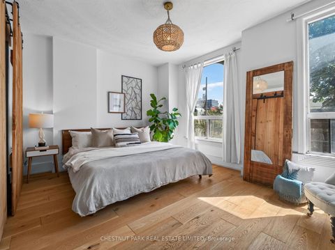 Photo 17 at 28 Robinson Street, Bellwoods, Toronto