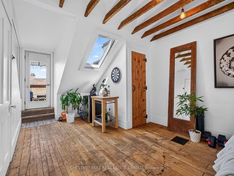 Photo 31 at 28 Robinson Street, Bellwoods, Toronto