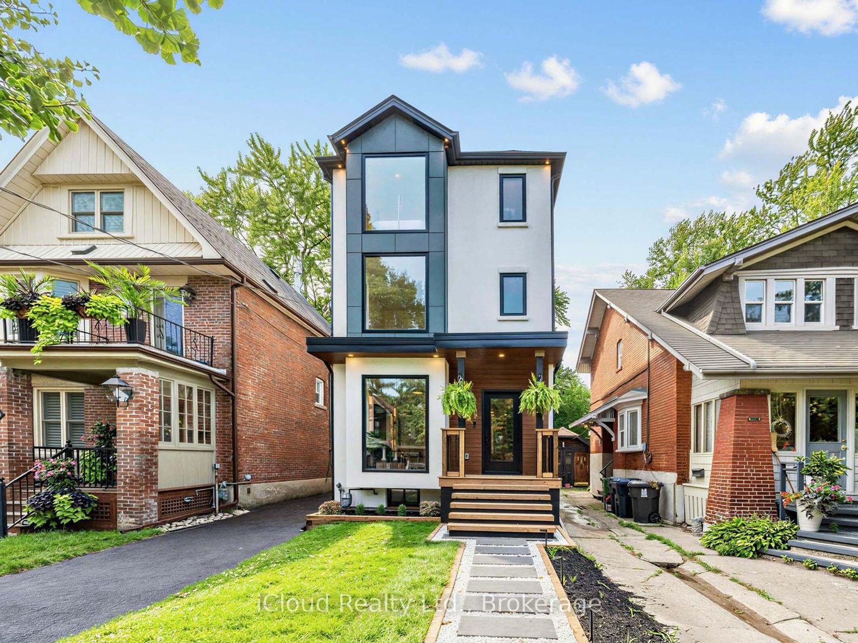 96 Woodycrest Avenue, Danforth, Toronto photo number 2